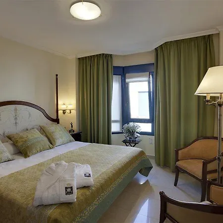 Campoamor Отель 4*