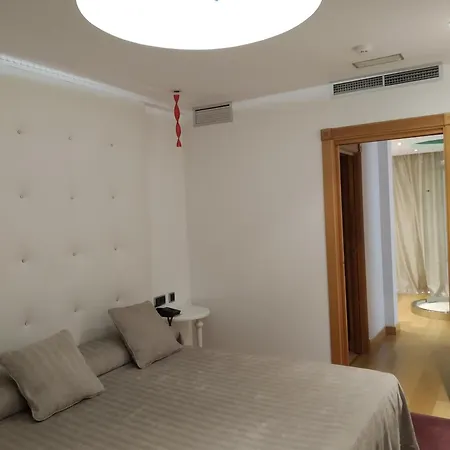 Otel Campoamor