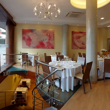 Otel Campoamor