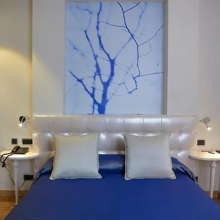 Отель Campoamor 4*