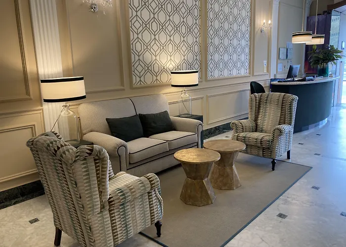 Campoamor Готель